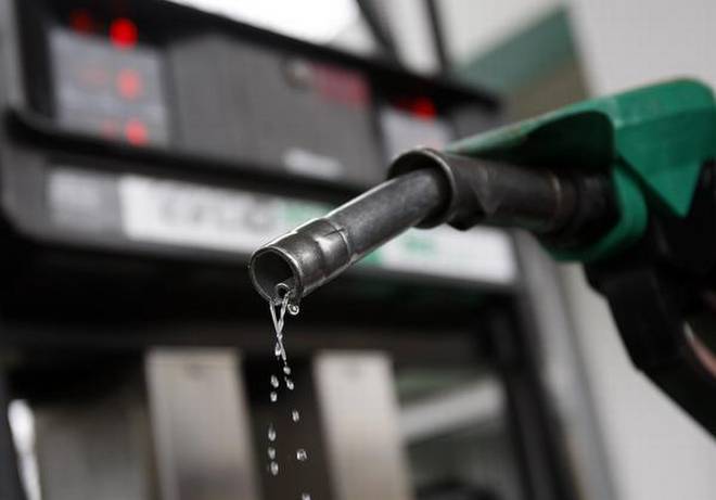 देश में सबसे महंगा पेट्रोल बिक रहा मध्य प्रदेश में, कीमत 104 रुपये के पार