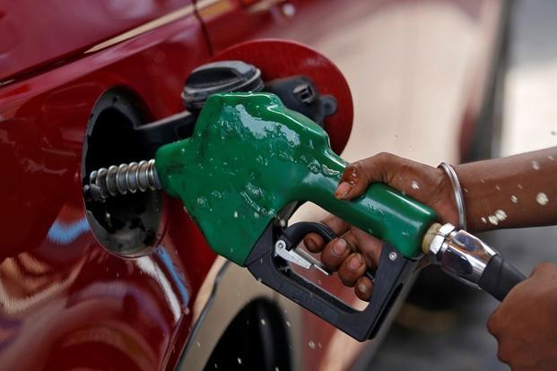 चुनाव खत्म, कंपनियों ने पेट्रोल-डीजल के दाम बढ़ाने किये शुरु