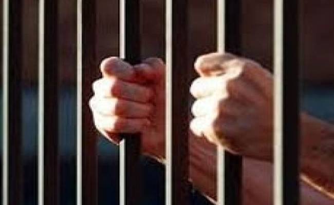 जेल की सुरक्षित चार दिवारियों के भीतर कोरोना पहुंचने का डर, कैदियों को 60 दिन के पैरोल पर छोड़ेगी सरकार
