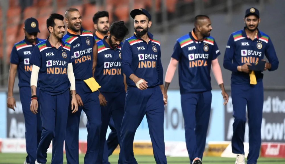 दक्षिण अफ्रीका के खिलाफ वनडे सीरीज के लिए भारतीय टीम का हुआ ऐलान, इस दिग्गज खिलाड़ी ने 4 साल बाद की वापसी…