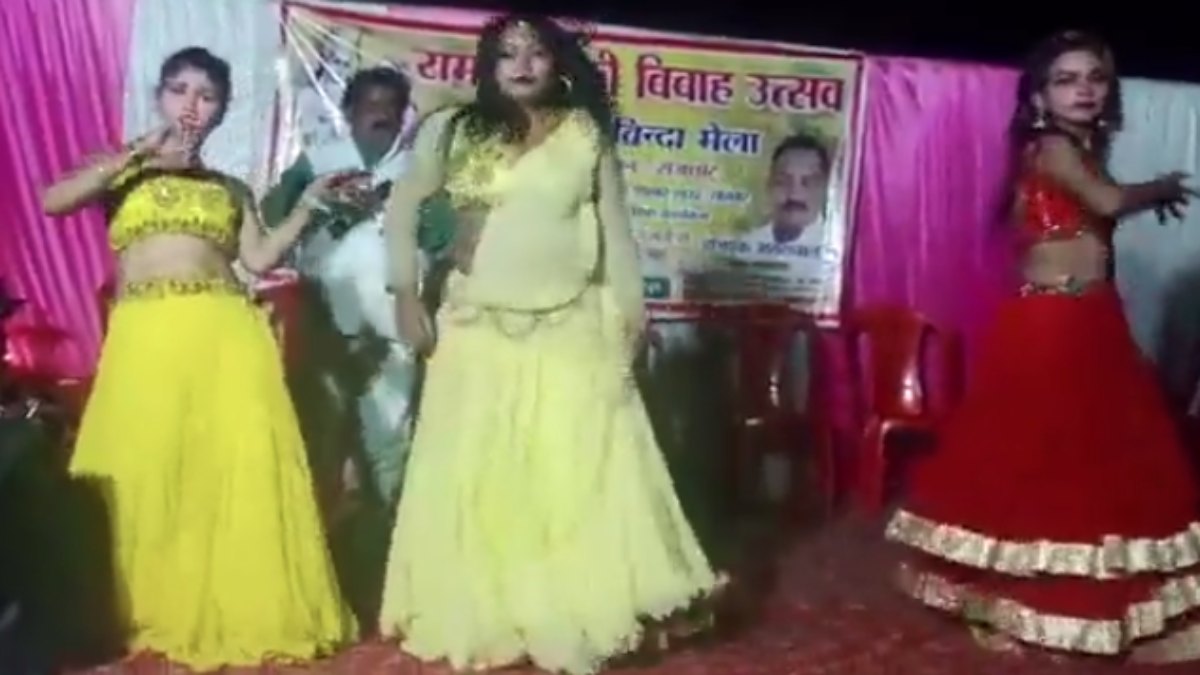 राम-जानकी विवाह उत्सव में बालाओं ने किया अश्लील डांस, Video वायरल होने के बाद अब हो रहा बवाल
