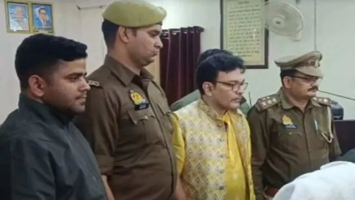 UP पुलिस को मिली बड़ी सफलता; कानपुर में 4 बांग्लादेशी नागरिक गिरफ्तार, कई आधार कार्ड और पासपोर्ट बरामद