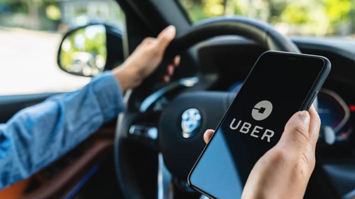 Uber पर लगा 115 करोड़ का जुर्माना, ग्राहकों से मांगनी पड़ी माफी, जानें क्या है वजह…
