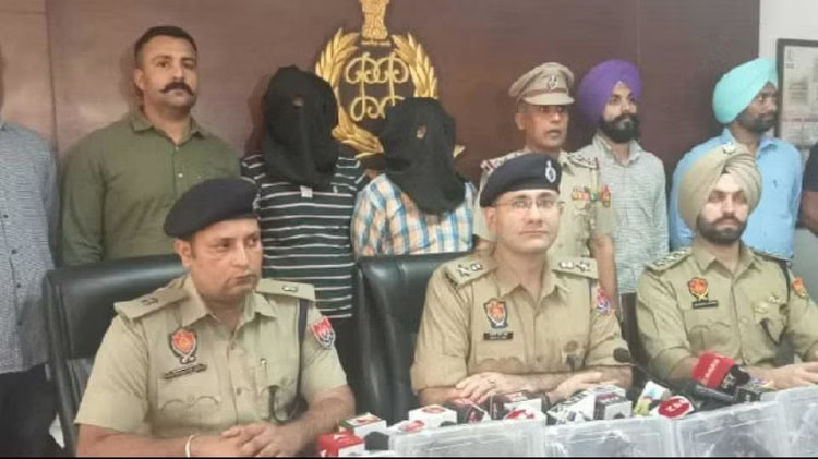 Punjab Crime News:  शहर के रईसों को धमकाने व वसूली में बंबीहा ग्रुप के 2 गैंगस्टर गिरफ्तार