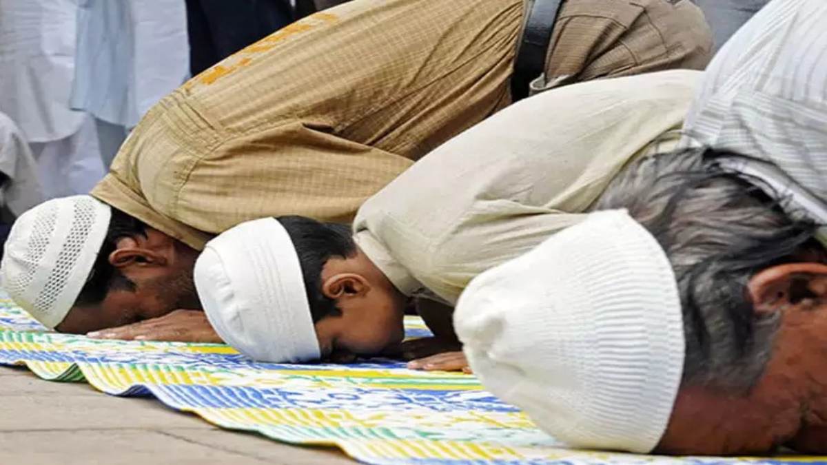 बिजली विभाग की खुली नींद! 20 रोजे पूरे होने के बाद निकाला आदेश, मुस्लिम कर्मचारियों को आधे घंटे पहले कार्यालय छोड़ने की अनुमति