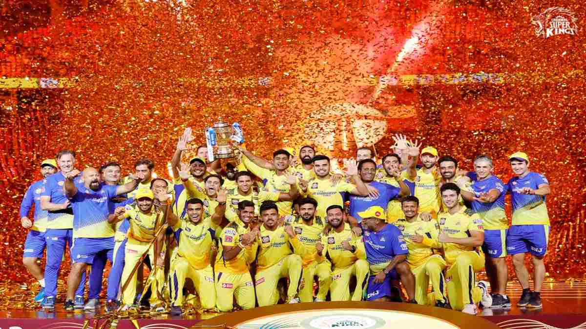 IPL में पैसों की बारिशः ट्रॉफी जीतते ही चेन्नई को मिली मोटी रकम, हार के बाद भी गुजरात मालामाल, जानिए किन-किन खिलाड़ियों को मिली कितनी रकम…