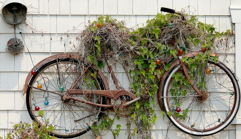 पुरानी साइकिल के पुर्जों को इंटीरियर डेकोरेशन में बेहद खूबसूरती के साथ इस्तेमाल कर सकते हैं, बनाएं यूनीक शो-पीस…
