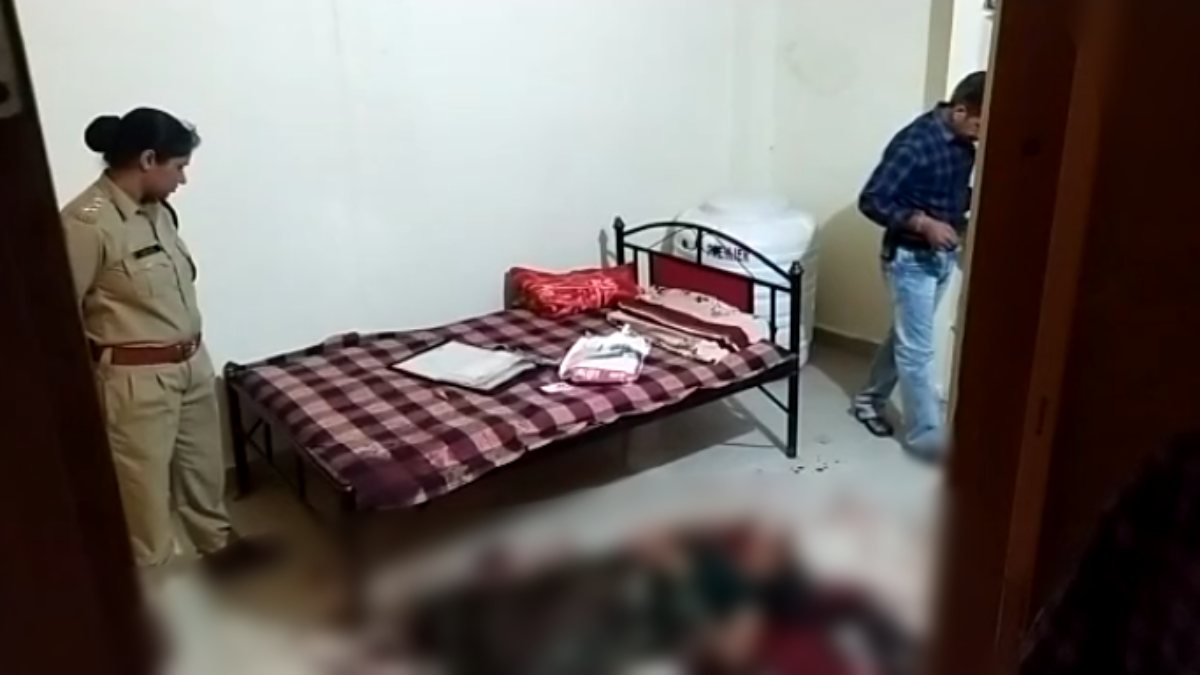 MP में महिला की गला रेत कर हत्या: कमरे में खून से लथपथ पड़ी मिली लाश, वारदात के बाद आरोपी फरार