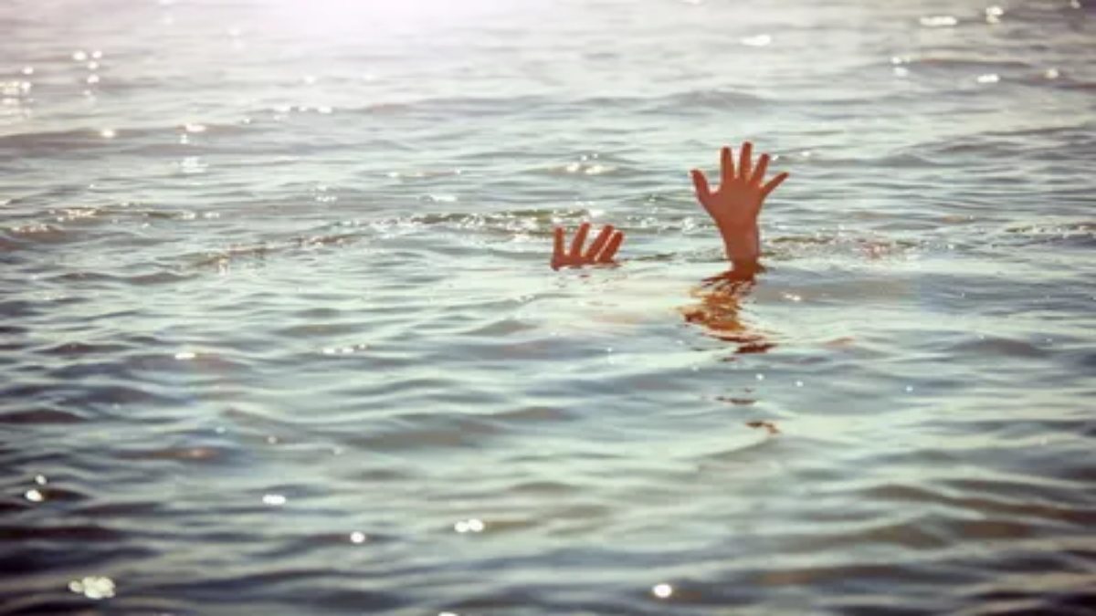 हसदेव नदी में पलटी नाव, एक की डुबने से हुई मौत, दूसरे ने तैर कर बचाई जान…