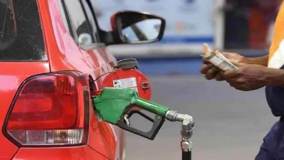Petrol Diesel Price Today : पेट्रोल-डीजल के दाम जारी, चेक करिए अपने शहरों के लेटेस्ट रेट