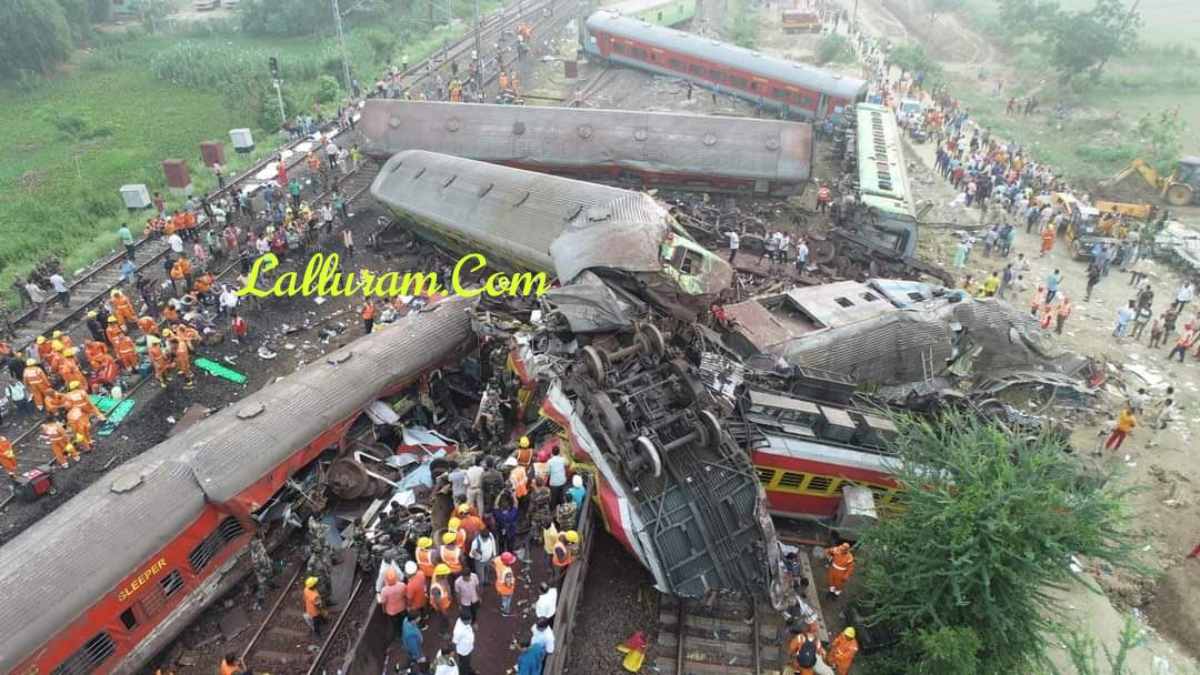 Odisha Train Accident Update : बालासोर में हुए ट्रेन हादसे में अब तक 233 लोगों की मौत, 300 से ज्यादा घायल