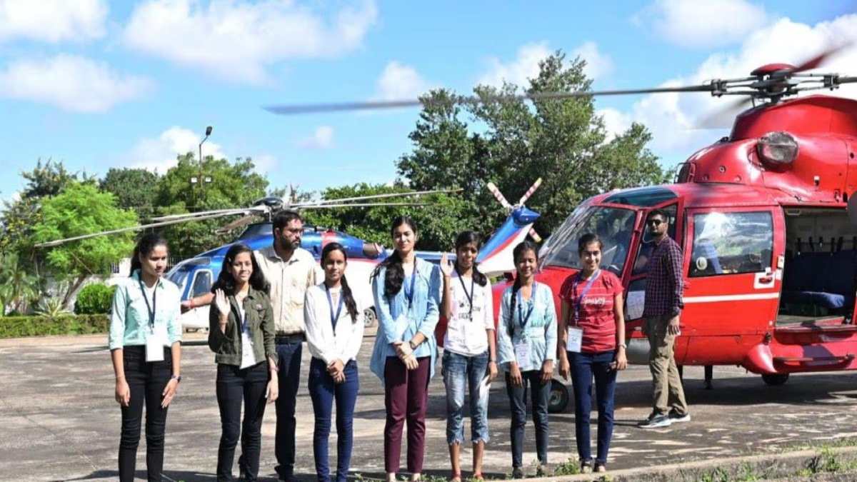 CG में उड़ेगा छात्रों का उड़नखटोलाः10वीं-12वीं के टॉपरों को CM बघेल कराएंगे हेलीकॉप्टर राइड, मेधावी छात्रों को  प्रोत्साहन राशि देकर करेंगे सम्मानित…