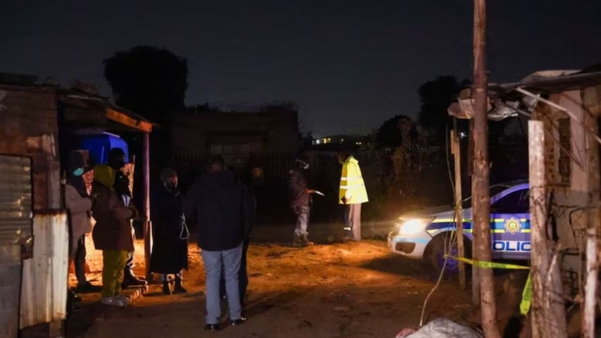 दक्षिण अफ्रिका में जहरीली गैस का रिसाव, दुर्घटना में तीन बच्चों समेत 16 लोगों की मौत