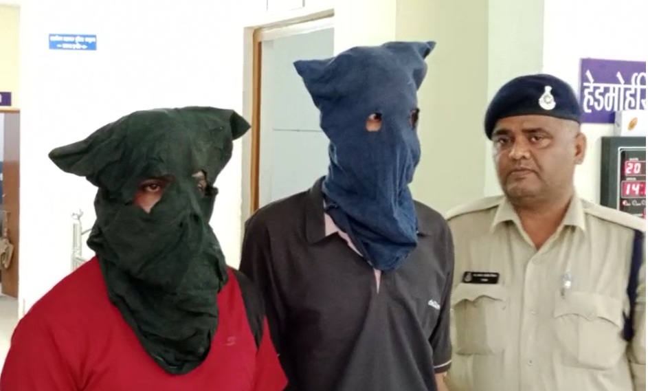 इंदौर तिरंगा यात्रा में पेट्रोल बम से हमलाः तीन आरोपियों में से दो गिरफ्तार, फरार एक बदमाश की तलाश जारी