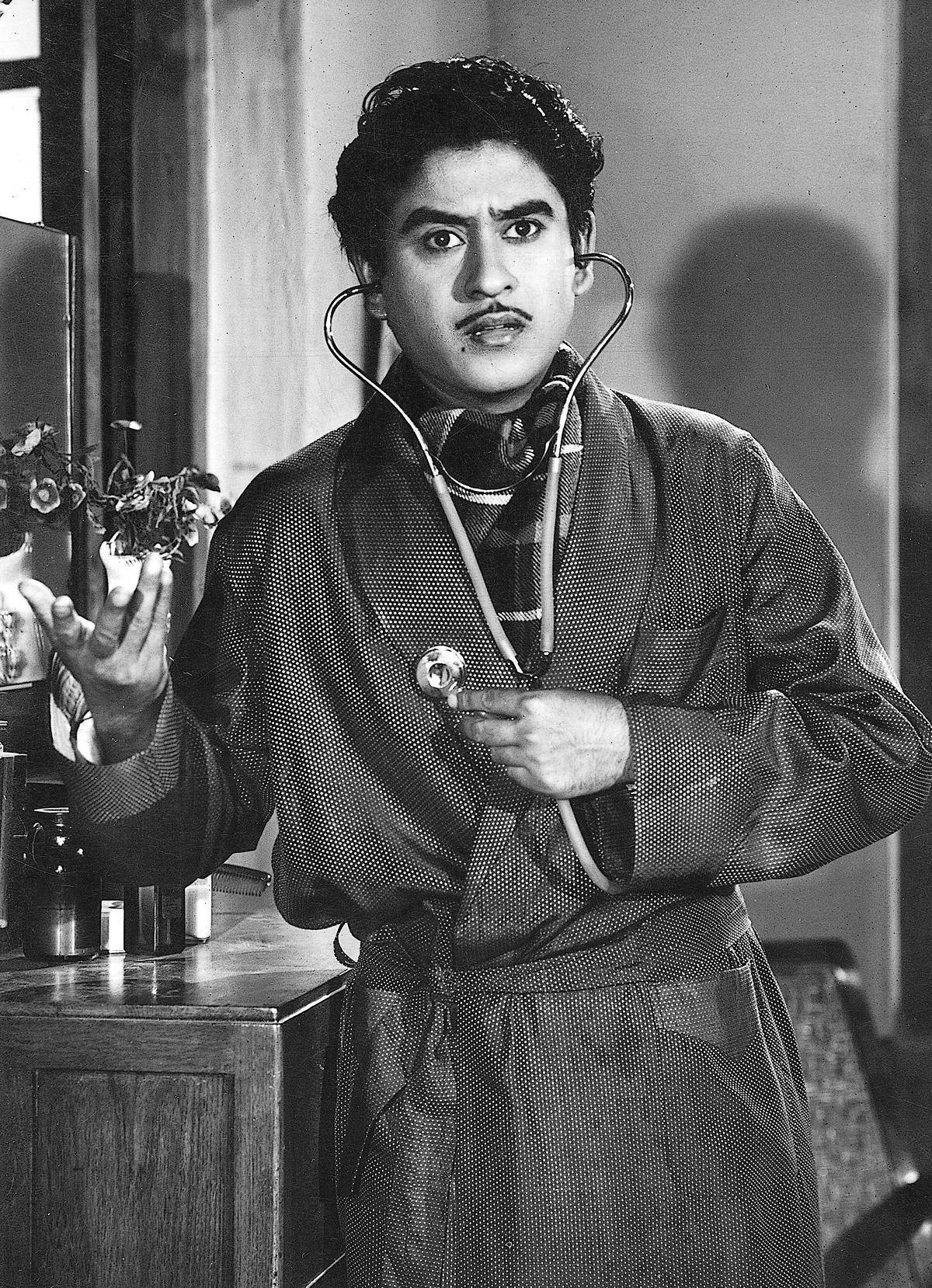 Kishore Kumar Birthday: किशोर कुमार की जिंदगी से जुड़े दिलचस्प किस्से, जब बदल लिया था धर्म... - Lalluram
