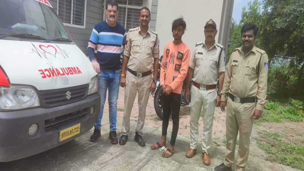 एम्बुलेंस में गांजा तस्करी: 1 क्विंटल 35 किलो माल के साथ ड्राइवर गिरफ्तार, ओडिशा से ला रहा था एमपी