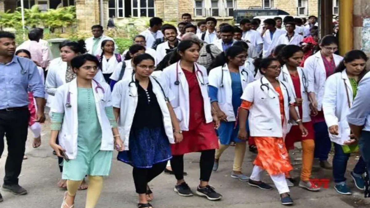 Odisha News: राज्य में स्वास्थ्य व्यवस्था बेहाल, 17358 नर्सिंग ऑफिसर और डॉक्टरों के 7276 पद खाली…