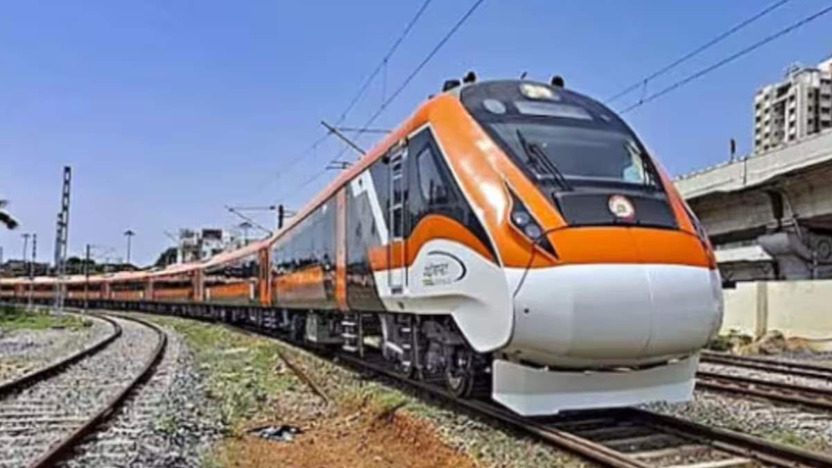 देश को एक साथ मिलेगी 9 ‘वंदे भारत’ की सौगात, पहली बार भगवा रंग में रंगी नजर आएगी ट्रेन…
