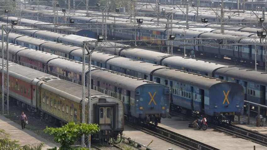 दिल्ली की 11 ट्रेनों का बदला समय, रेलवे का नया टाइम टेबल लागू