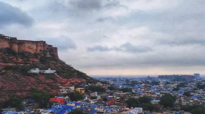 Rajasthan News: जोधपुर में पड़ने लगी गुलाबी ठंड, दिन-रात में 17 डिग्री का अंतर