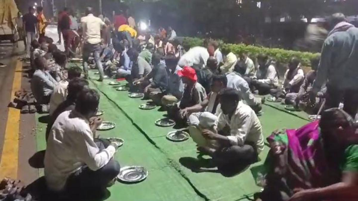 दिल्ली में हुए किसान आंदोलन की छत्तीसगढ़ में दिखी झलक, SECL के खिलाफ भूविस्थापितों ने खोला मोर्चा, आंदोलनकारियों ने बीच सड़क में किया भोजन