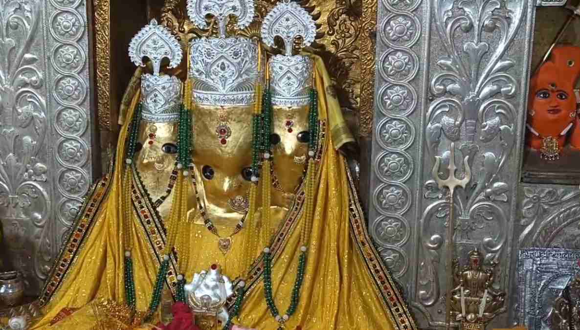 Chandra Grahan 2023: MP का प्रसिद्ध मां बगलामुखी मंदिर के कपाट बंद, कल मंगल आरती के बाद खुलेंगे द्वार