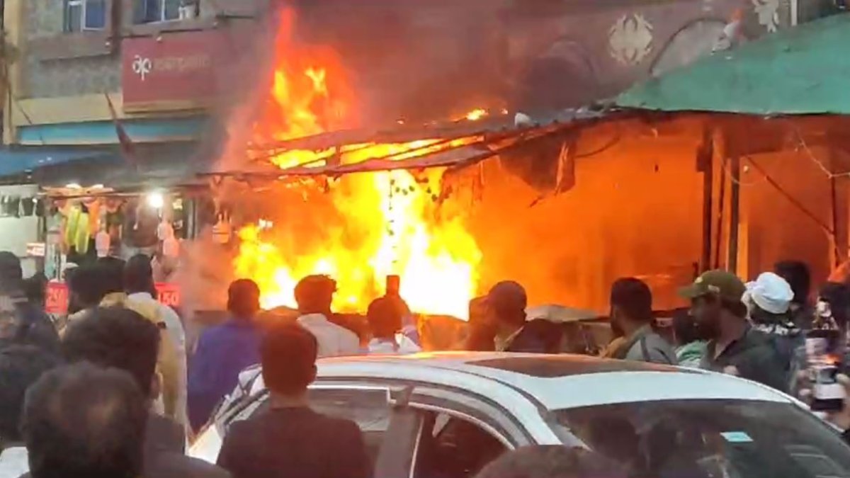 राजधानी में आगजनी की घटना: केरोसिन दुकान में लगी भीषण आग, मचा हड़कंप