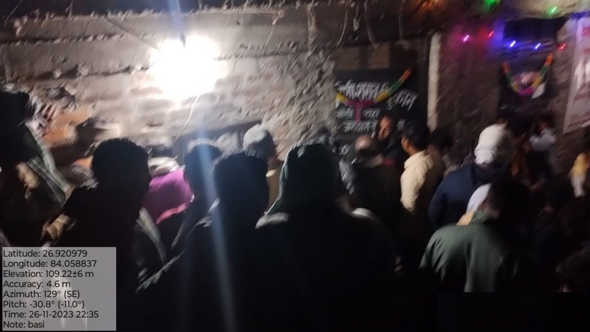 कार्तिक पूर्णिमा मेले में योगी सरकार ने बंटवाया प्रसाद, इधर अवैध रूप से रात भर खुली रही शराब की दुकान