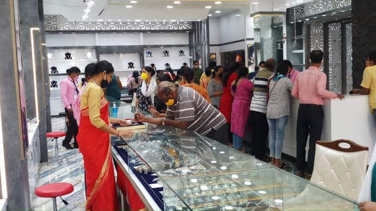 Dhanteras 2023 : ओडिशा में धनतेरस पर हुई सोने की बंपर बिक्री