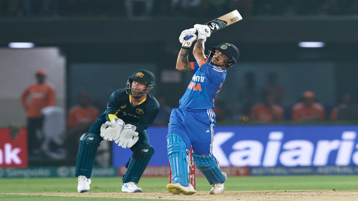 IND Vs AUS 1st T20 : रात में चमका SURYA, कंगारु गेंदबाजों की लगाई क्लास, भारत ने ऑस्ट्रेलिया को दो विकेट से दी मात