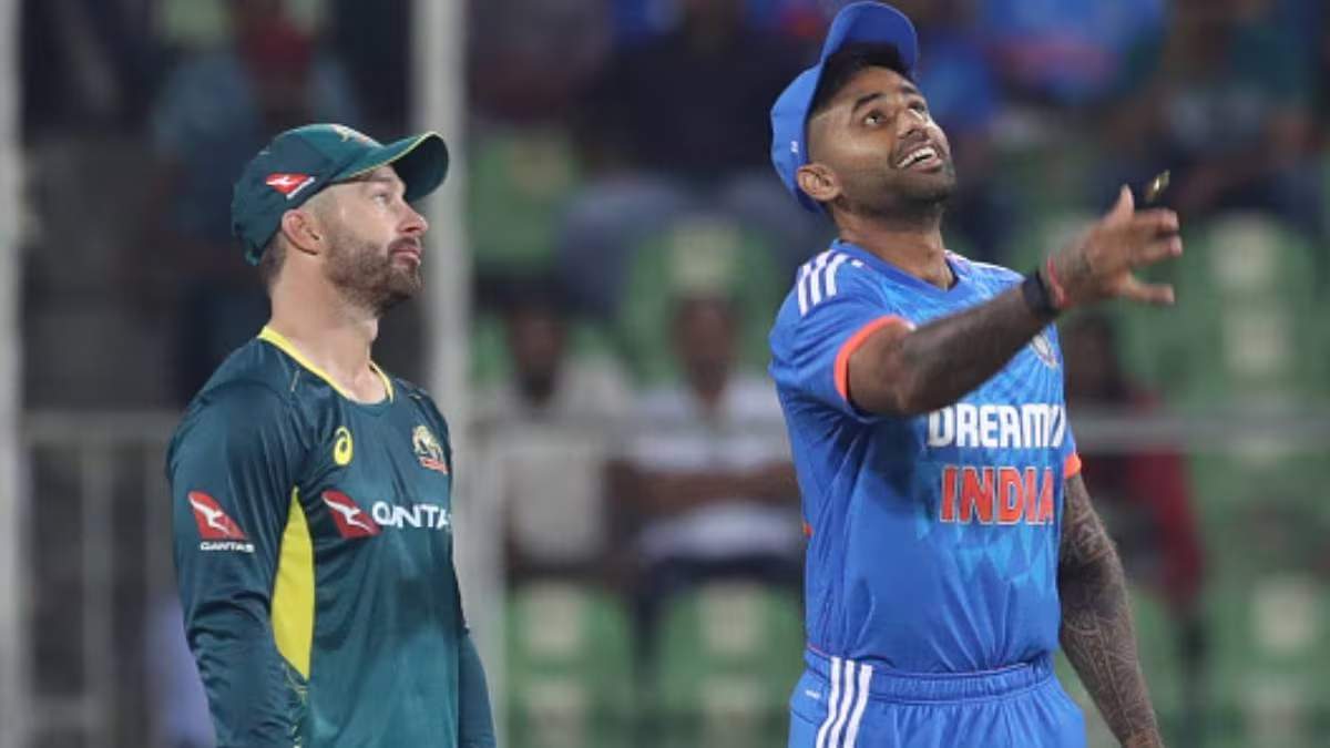 IND vs AUS: ऑस्ट्रेलिया ने टॉस जीतकर पहले गेंदबाजी का किया फैसला, सीरीज पर मुहर लगाने के इरादे से उतरेगी टीम इंडिया, तो कंगारुओं को होगी वापसी की उम्मीद, देखें दोनों टीमों की प्लेइंग 11