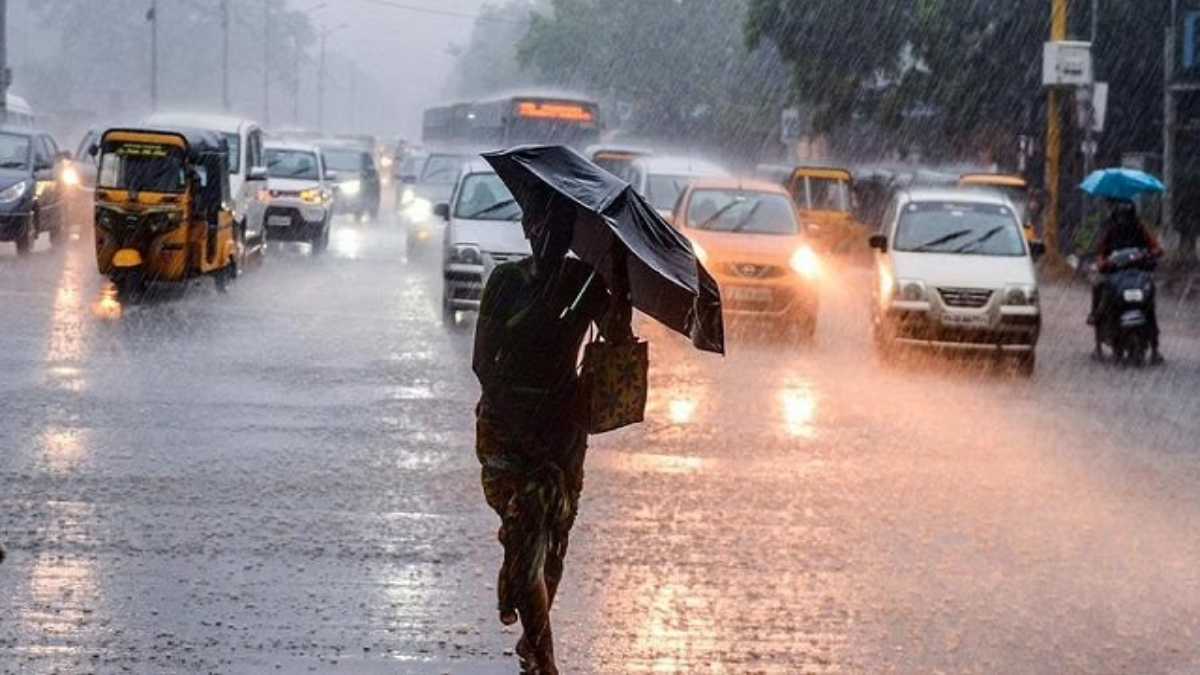 2 से 4 दिसंबर तक भारी बारिश का अलर्ट : तमिलनाडु में जमकर बरसे बादल, स्कूल-कॉलेजों में छुट्टी का ऐलान, छत्तीसगढ़ में भी चक्रवाती तूफान का दिखेगा असर