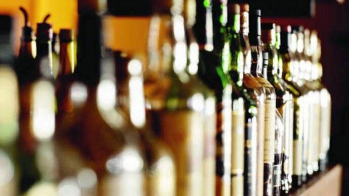 चमोली: बिना लाइसेंस शराब पिलाने पर चार होटल मालिकों पर मुकदमा दर्ज