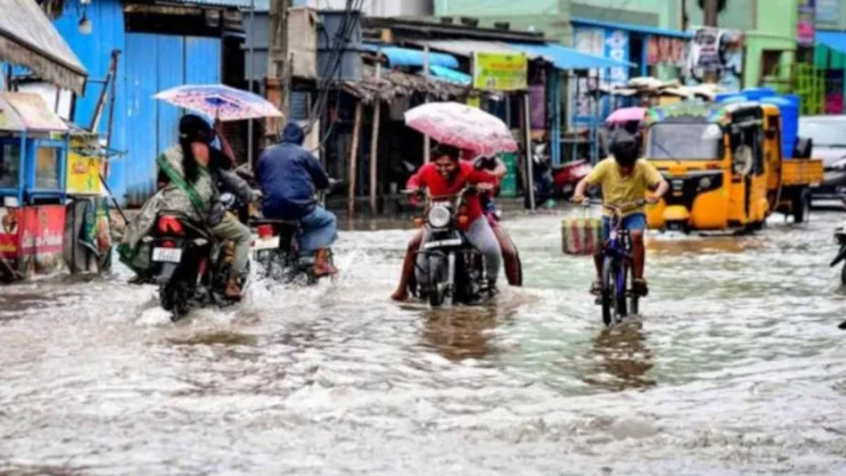 ‘मिचौंग’ ने मचाई तबाही, तूफान से चेन्नई में 8 की मौत, 17 शहर पानी में डूबे, घरों में घुसा पानी, सड़कों पर तैर रही कार-बाइक…