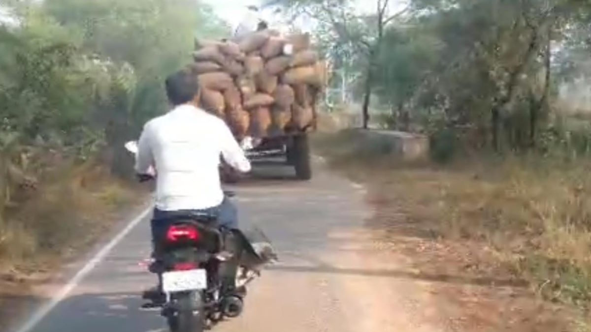 छत्तीसगढ़-ओडिशा सीमा पर चल रहा धान खपाने का खेल, दबंग पूर्व सरपंच पति के खिलाफ कार्रवाई की तैयारी में पुलिस…