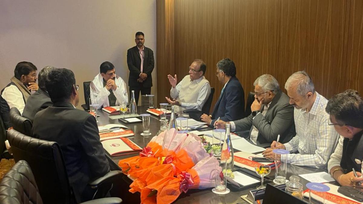 MP में गुजरात दुग्ध संघों की होगी सहभागिताः CM मोहन यादव ने बैठक में रोडमैप तैयार करने के दिए निर्देश