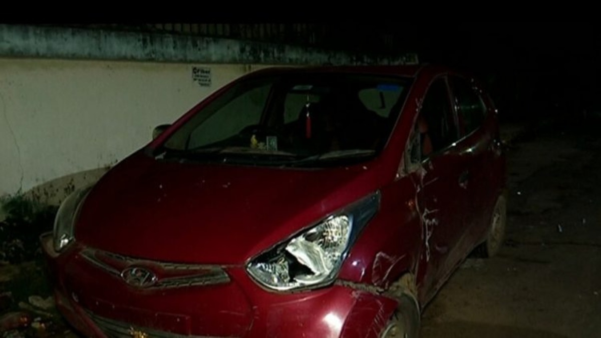 ODISHA NEWS : तेज रफ्तार कार ने फुटपाथ पर सो रहे नाबालिग को रौंदा, अस्पताल में भर्ती, हालत गंभीर