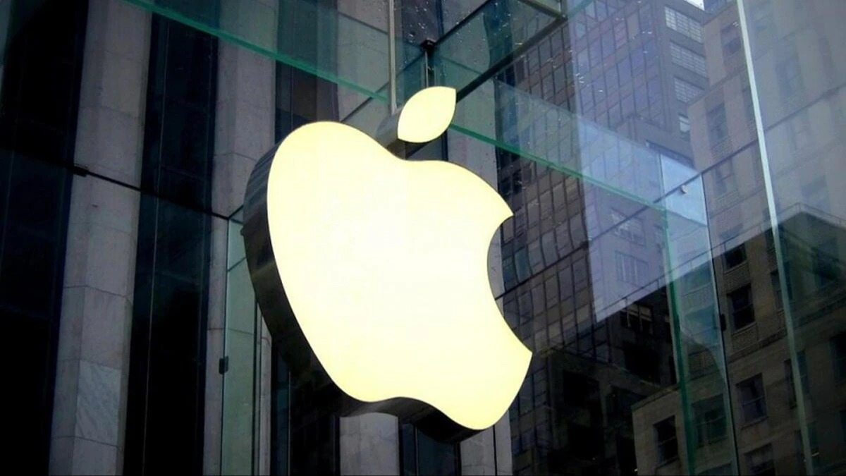 टेक दिग्गज Apple पर लगा 2 अरब डॉलर का भारी फाइन, ऐप स्टोर के गलत इस्तेमाल का लगा आरोप