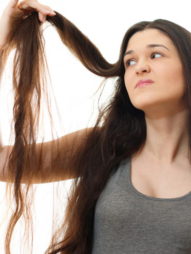 Hair Care Tips: इन कारणों से रूखे और बेजान हो सकते हैं बाल…
