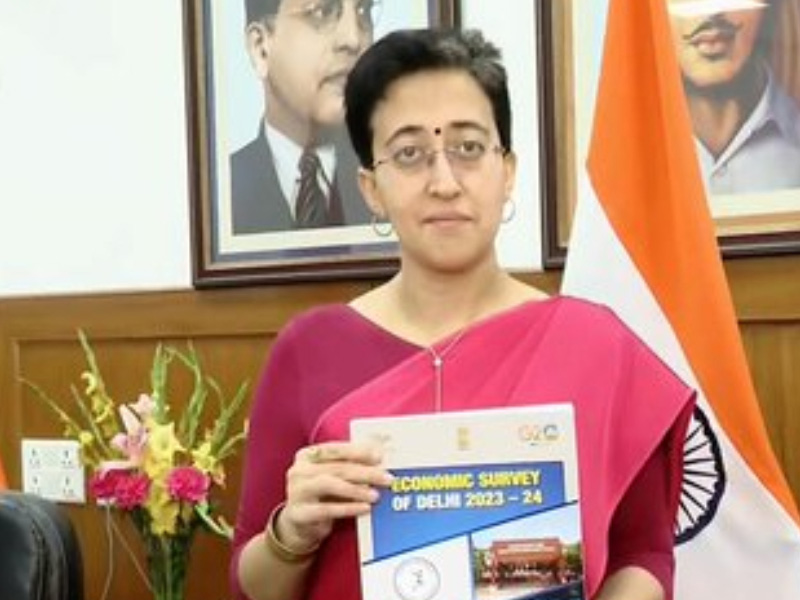 वित्त मंत्री आतिशी ने सदन में पेश की आर्थिक सर्वेक्षण रिपोर्ट , चार मार्च को पेश होगा दिल्ली का बजट
