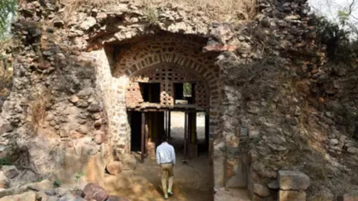 ASI का बड़ा कदम, संरक्षित स्मारकों की सूची से 18 लापता धरोहरों को हटाने की तैयारी…