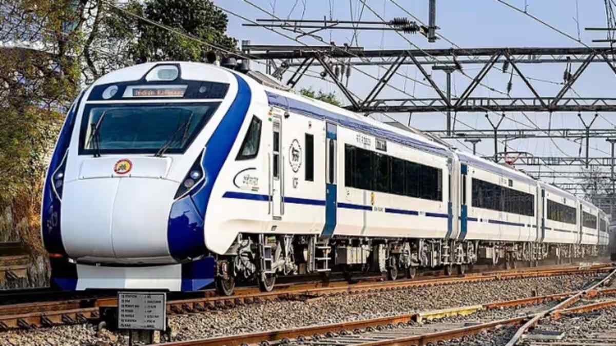 शुरू होने वाली है तीन नई वंदे भारत ट्रेनें, PM मोदी दिखाएंगे हरी झंडी