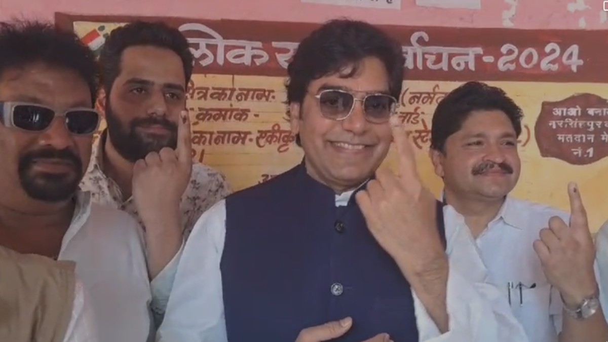 Lok Sabha Elections Phase 2 Voting: अभिनेता Ashutosh Rana ने किया मतदान, लोगों को दिया ये बड़ा संदेश