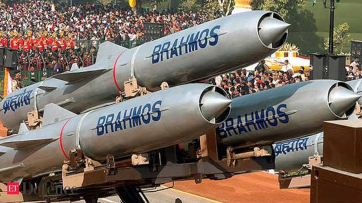 भारत ने रक्षा क्षेत्र में हासिल की बड़ी सफलता, फिलीपींस को ब्रह्मोस मिसाइल प्रणाली की पहली खेप सौंपी…