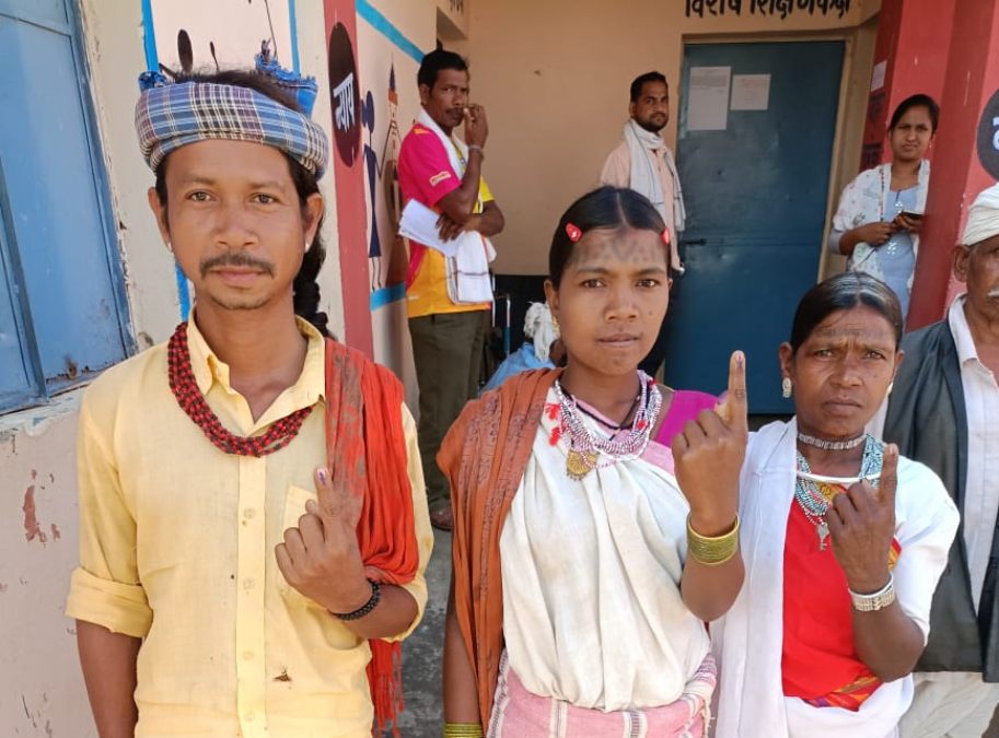 Lok Sabha Election 2024 Phase 1 Voting Live: 9 बजे तक पश्चिम बंगाल में सबसे ज्यादा 15% वोटिंग तो जम्मू कश्मीर में 10 फीसदी मतदान, जानें 21 राज्यों का हाल