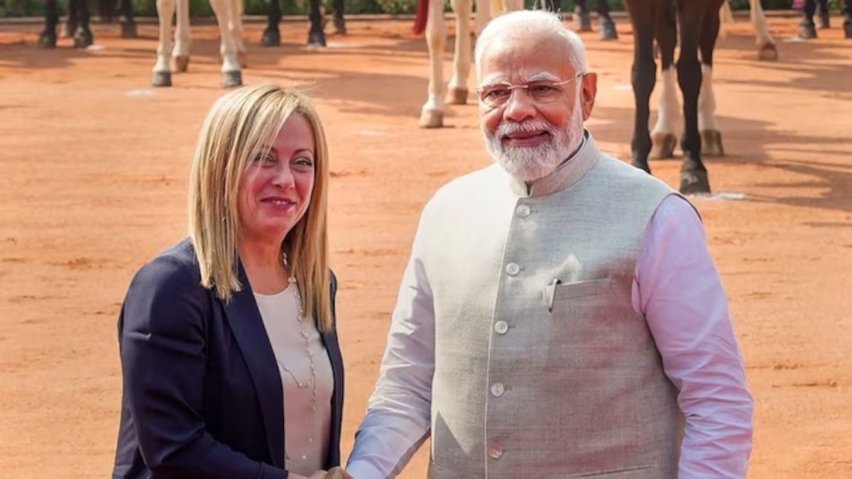 PM Modi Talks Georgia Meloni: प्रधानमंत्री नरेंद्र मोदी ने अपने सबसे खास दोस्त PM जॉर्जिया मेलोनी को किया फोन, जानिए क्या हुई दोनों के बीच बात