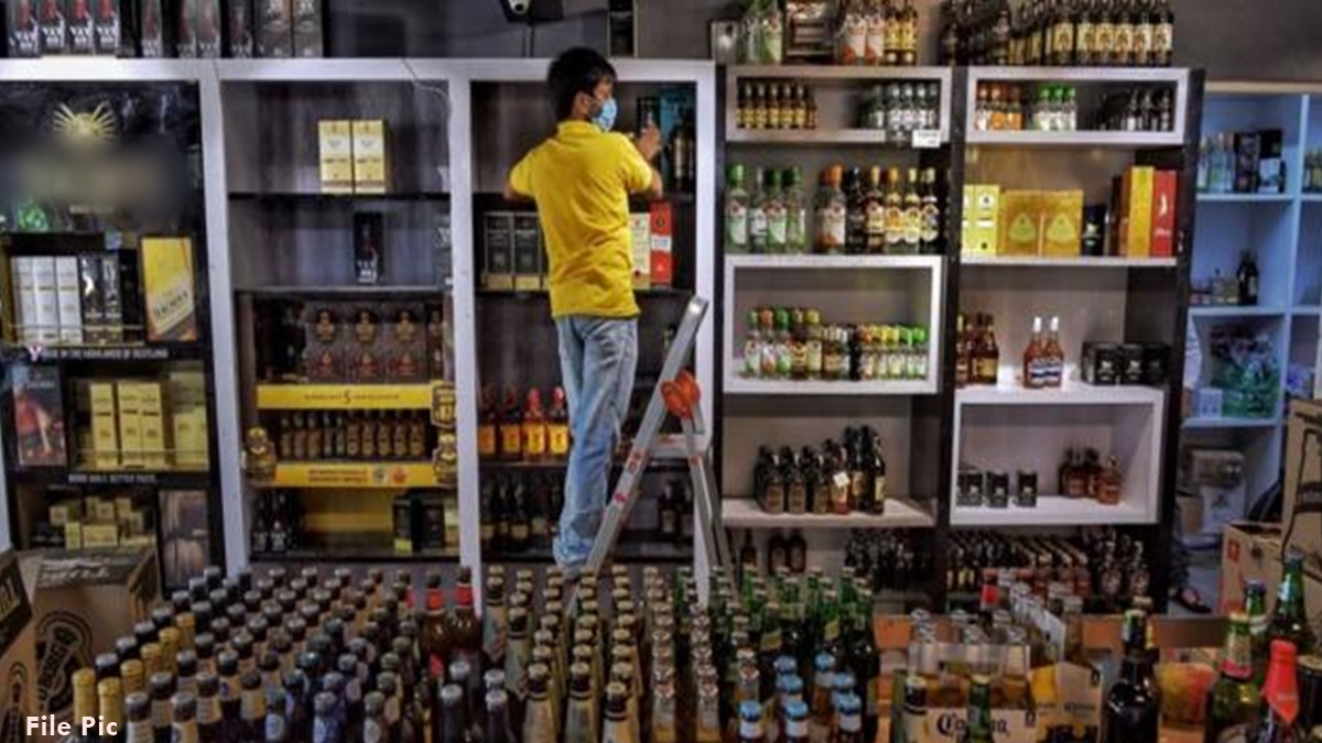 मध्य प्रदेश के मदिरा प्रेमियों को लगा बड़ा झटका: सरकार ने की शराब के दामों में बढ़ोत्तरी, जानिए नई कीमत