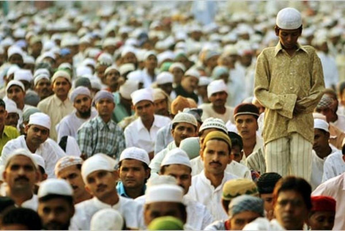 BIG BREAKING: कर्नाटक सरकार ने मुसलमानों को ओबीसी की सूची में शामिल किया,
