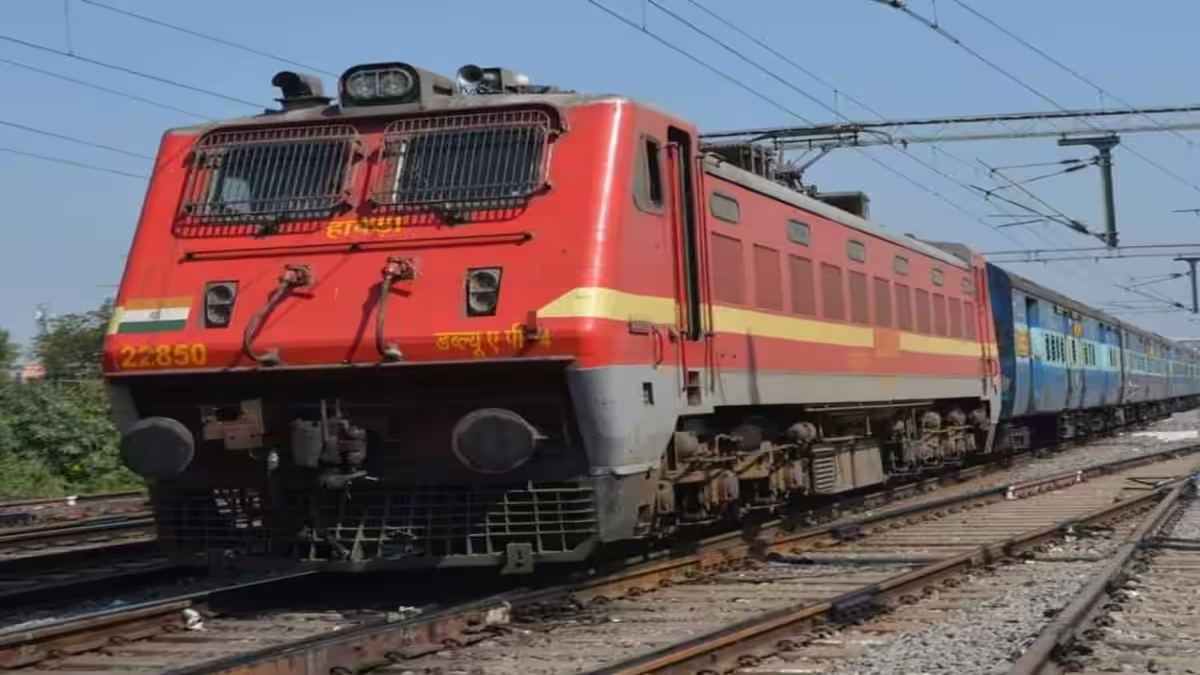 यात्रीगण ध्यान दें: 20 अप्रैल से भोपाल से रीवा के लिए चलेगी समर स्पेशल ट्रेन, यात्रियों की सहूलियत के लिए लिया फैसला