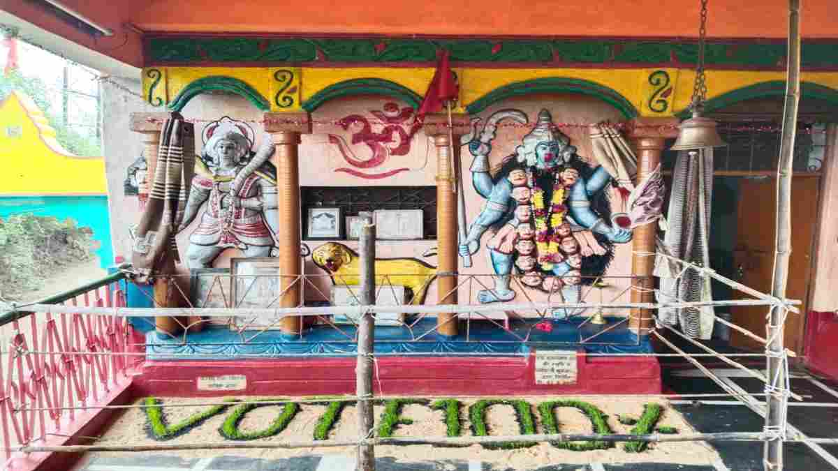 वोटरों को जागरूक करने अनोखा तरीका : नवरात्रि पर मंदिर में ज्वारा के माध्यम से 100 प्रतिशत मतदान का संदेश